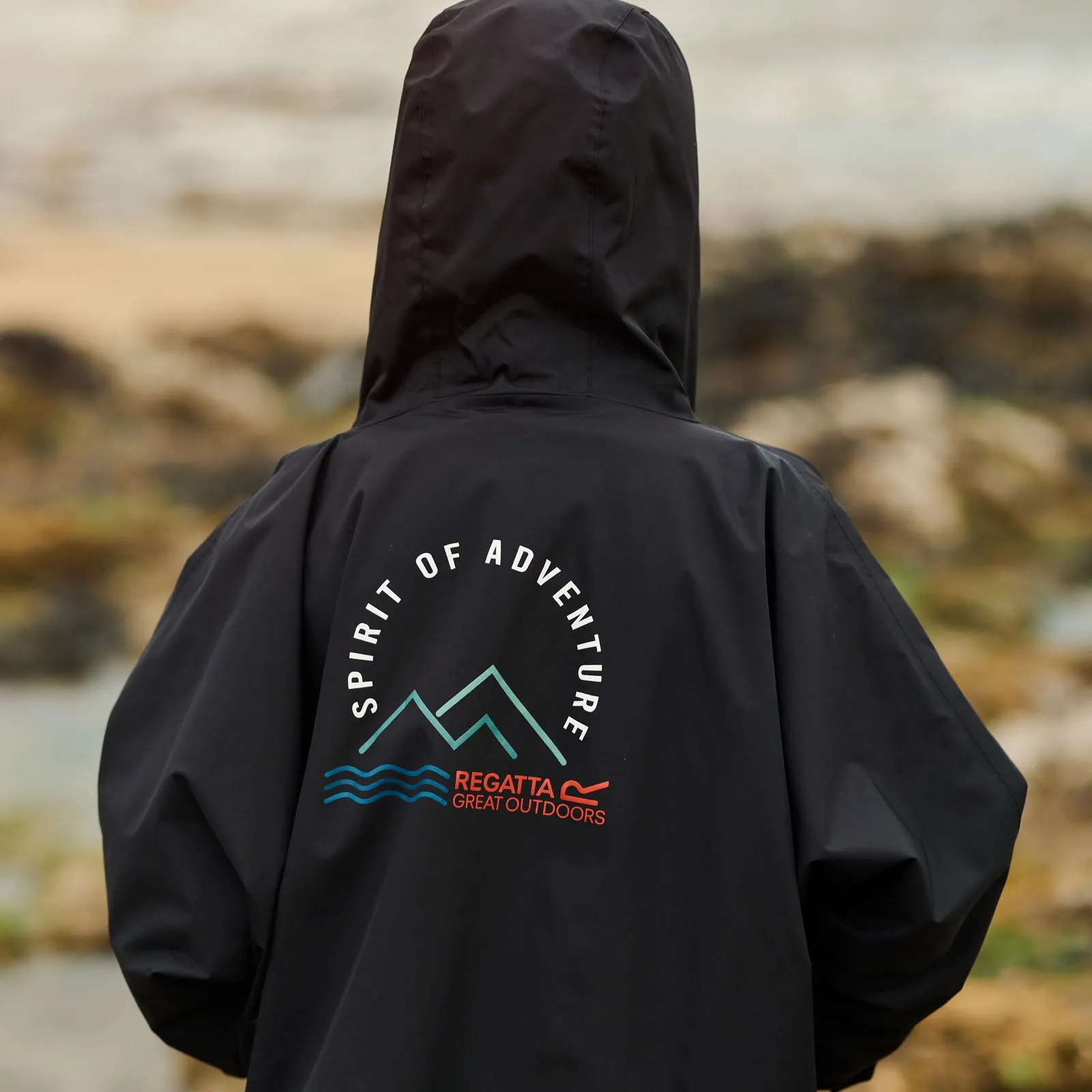 Regatta Kids Spirit Of Adventure Waterproof Changing Robe